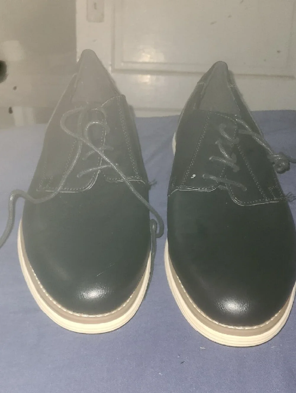 Perry Ellis Black Leather Derby Shoes with Cream Sole